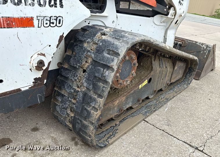 image for item DM5735 2014 Bobcat T650 tracked skid steer loader