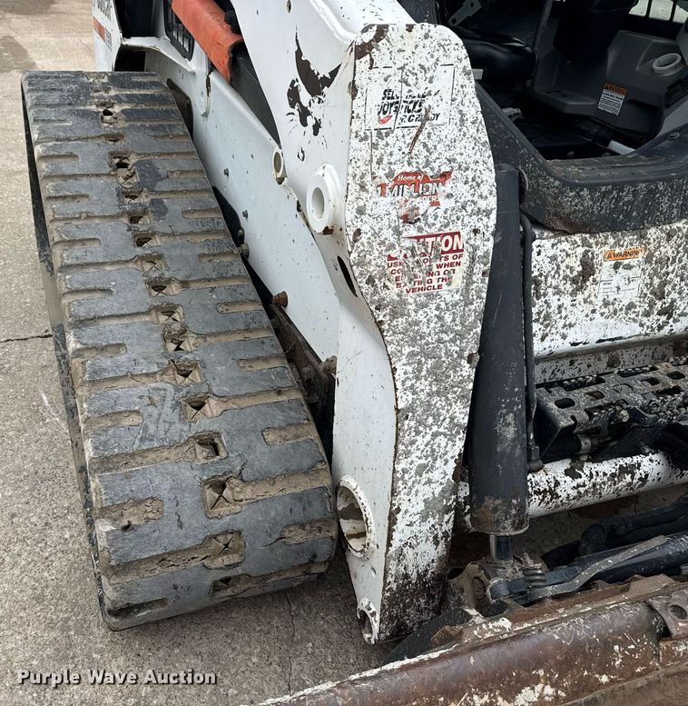 image for item DM5735 2014 Bobcat T650 tracked skid steer loader