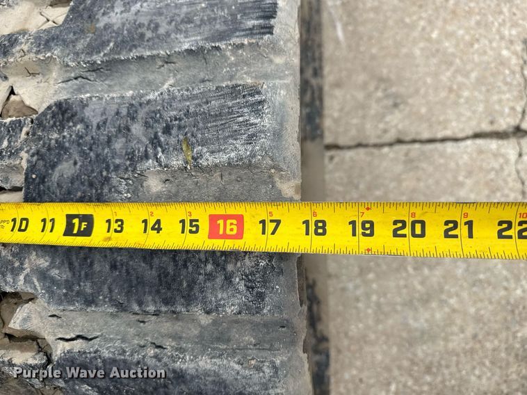 image for item DM5735 2014 Bobcat T650 tracked skid steer loader