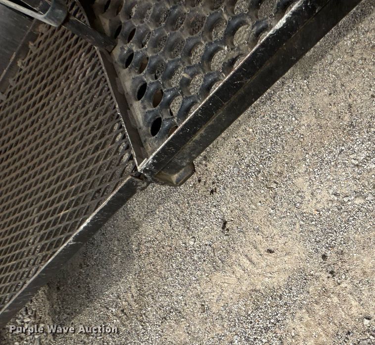 image for item DO0965 2004 Kenworth W900 ready mix truck