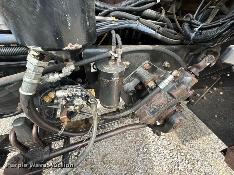 image for item DO0965 2004 Kenworth W900 ready mix truck