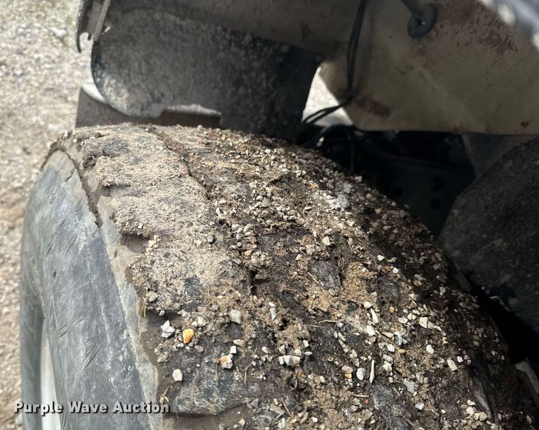 image for item DO0965 2004 Kenworth W900 ready mix truck