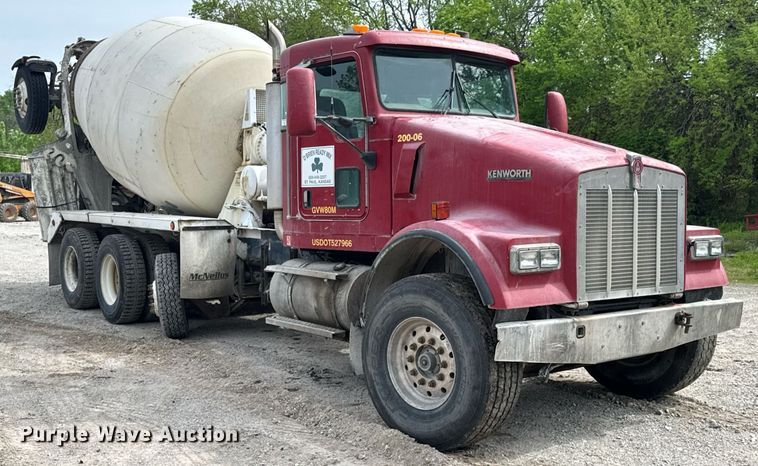 image for item DO0966 2006 Kenworth W900 ready mix truck
