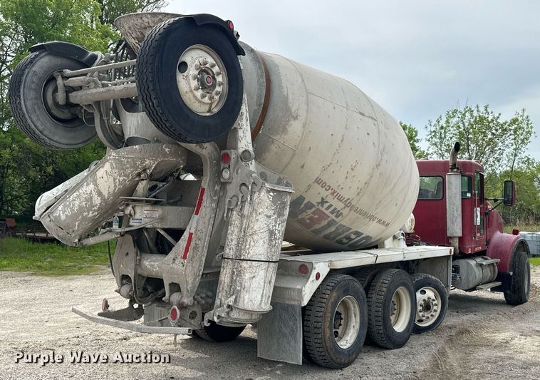 image for item DO0966 2006 Kenworth W900 ready mix truck