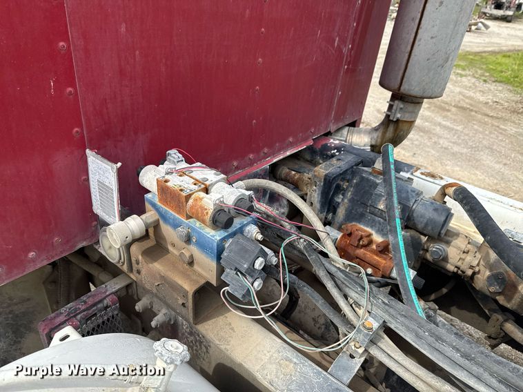 image for item DO0966 2006 Kenworth W900 ready mix truck