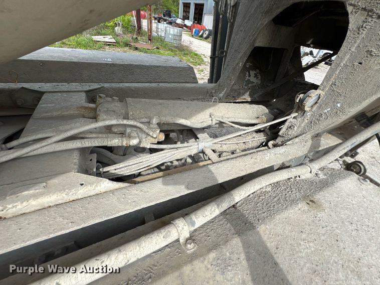 image for item DO0966 2006 Kenworth W900 ready mix truck