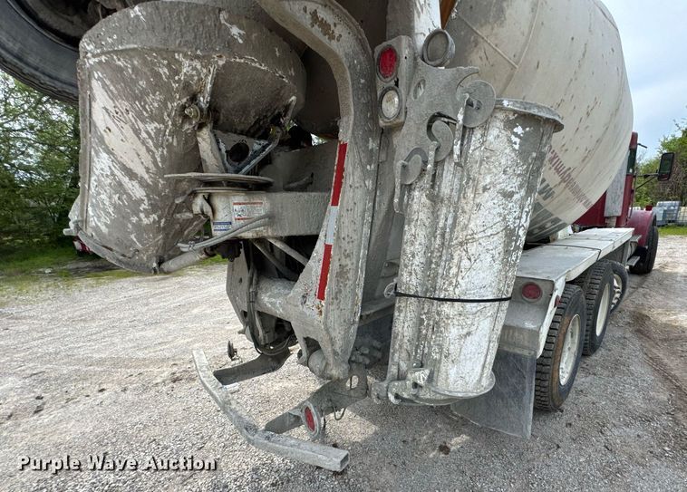 image for item DO0966 2006 Kenworth W900 ready mix truck