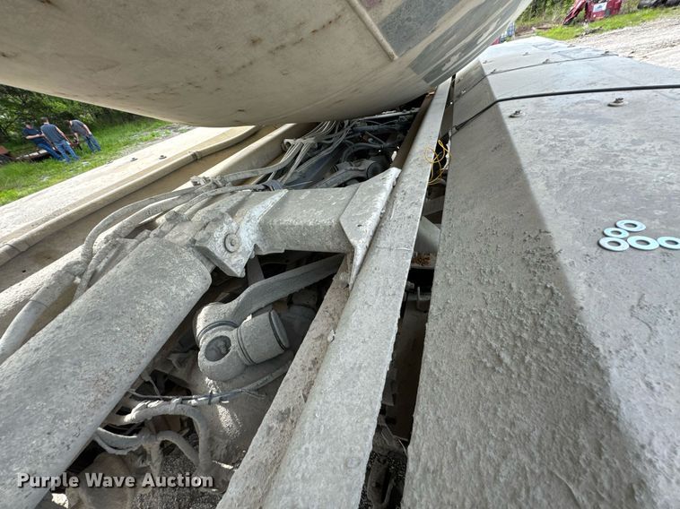 image for item DO0966 2006 Kenworth W900 ready mix truck