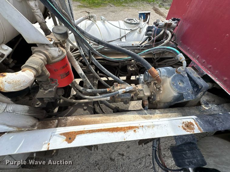 image for item DO0966 2006 Kenworth W900 ready mix truck