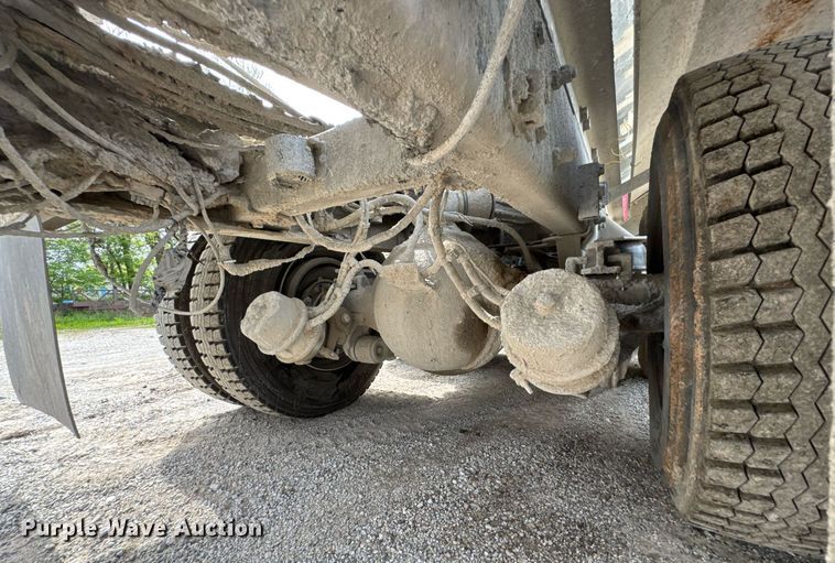 image for item DO0966 2006 Kenworth W900 ready mix truck