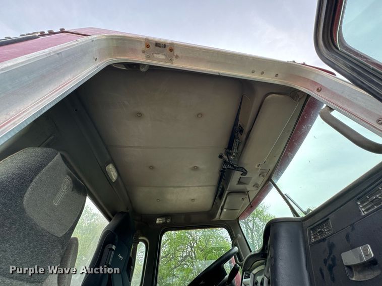 image for item DO0966 2006 Kenworth W900 ready mix truck