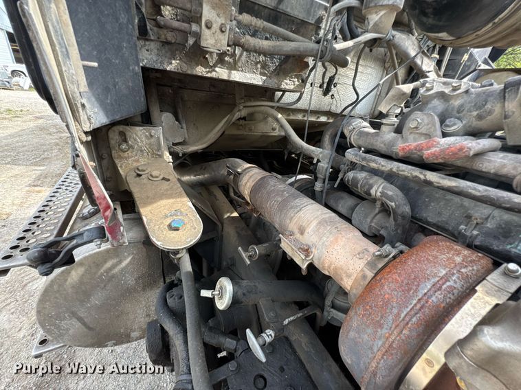 image for item DO0966 2006 Kenworth W900 ready mix truck