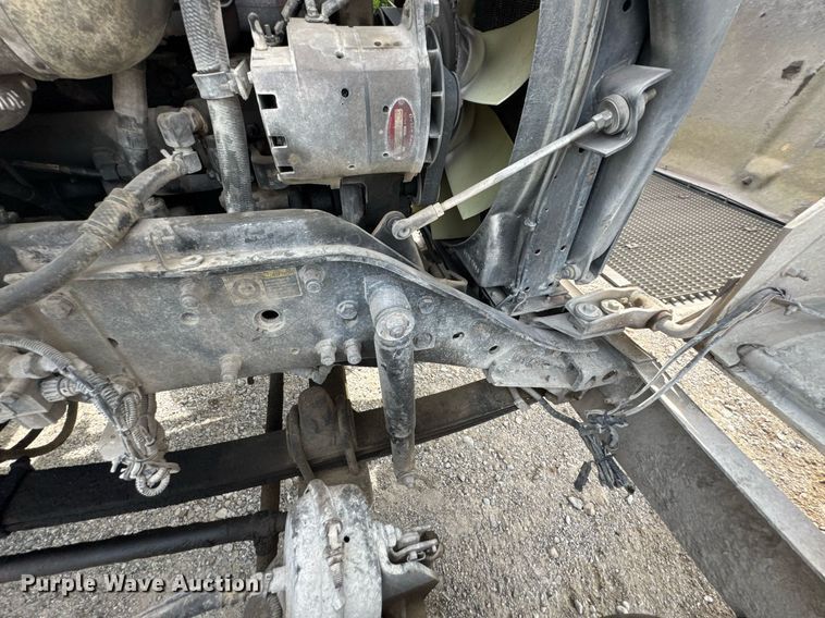 image for item DO0966 2006 Kenworth W900 ready mix truck