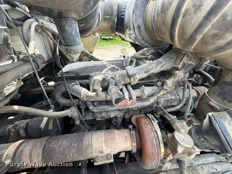 image for item DO0966 2006 Kenworth W900 ready mix truck