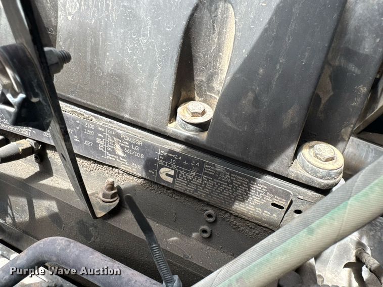 image for item DO0966 2006 Kenworth W900 ready mix truck