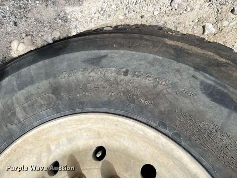 image for item DO0966 2006 Kenworth W900 ready mix truck