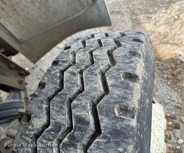 image for item DO0966 2006 Kenworth W900 ready mix truck