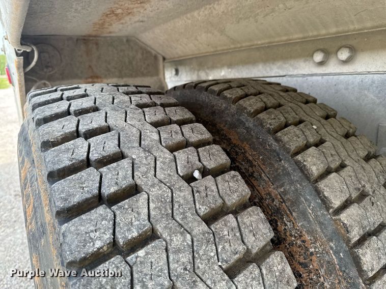 image for item DO0966 2006 Kenworth W900 ready mix truck