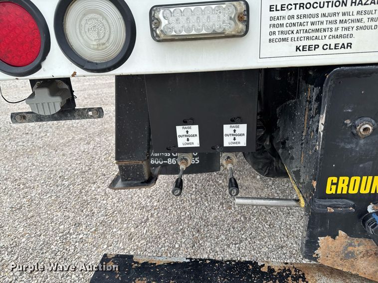 image for item DO0969 2016 Freightliner Business Class M2 bucket truck