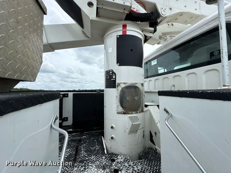 image for item DO0969 2016 Freightliner Business Class M2 bucket truck