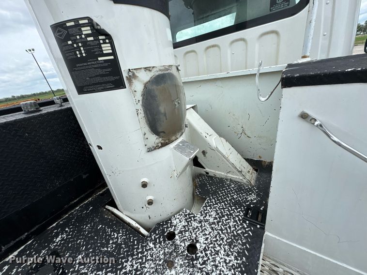 image for item DO0969 2016 Freightliner Business Class M2 bucket truck