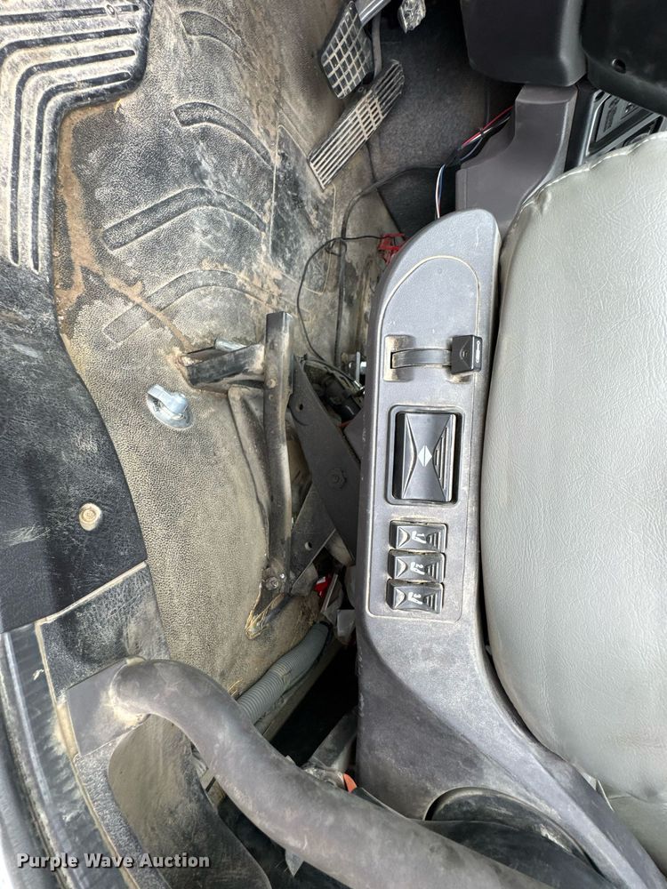 image for item DO0969 2016 Freightliner Business Class M2 bucket truck