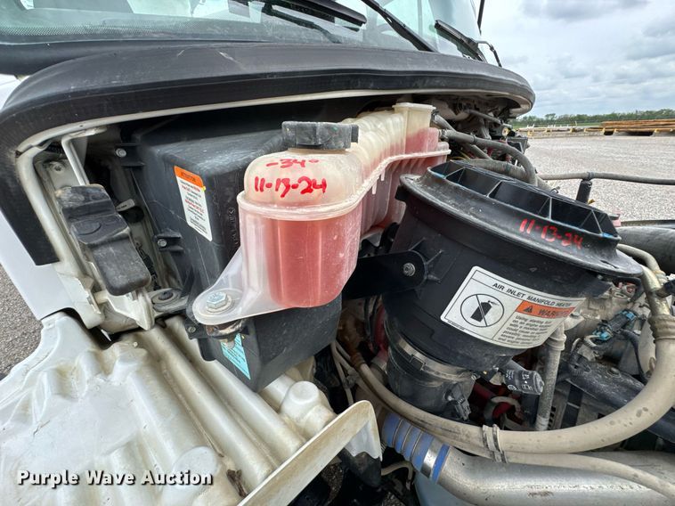 image for item DO0969 2016 Freightliner Business Class M2 bucket truck