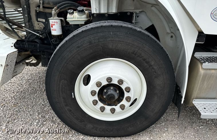 image for item DO0969 2016 Freightliner Business Class M2 bucket truck