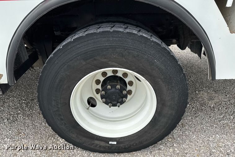 image for item DO0969 2016 Freightliner Business Class M2 bucket truck