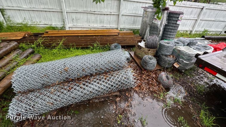 image for item DO0989 Fencing materials