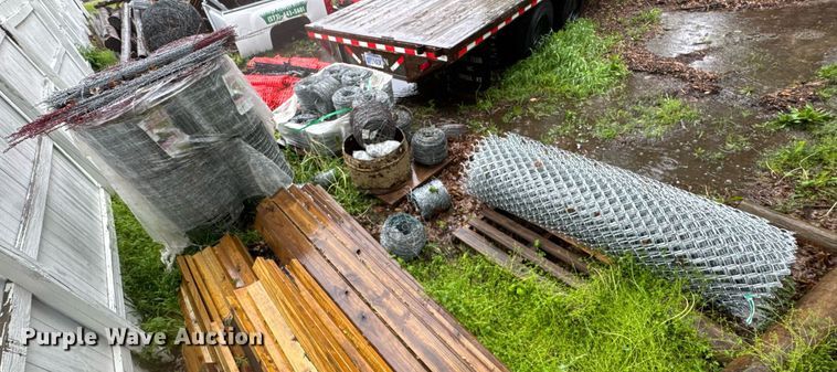 image for item DO0989 Fencing materials