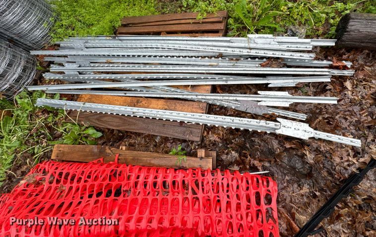 image for item DO0989 Fencing materials