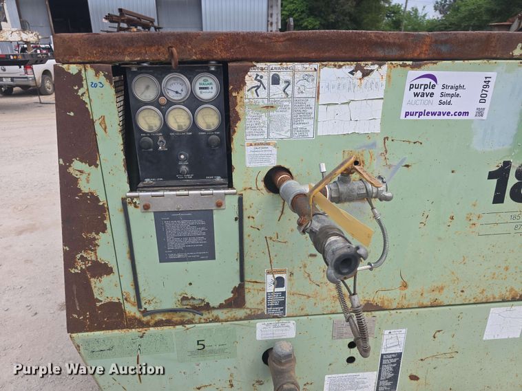 image for item DO7941 Sullair 185 DPQJD air compressor