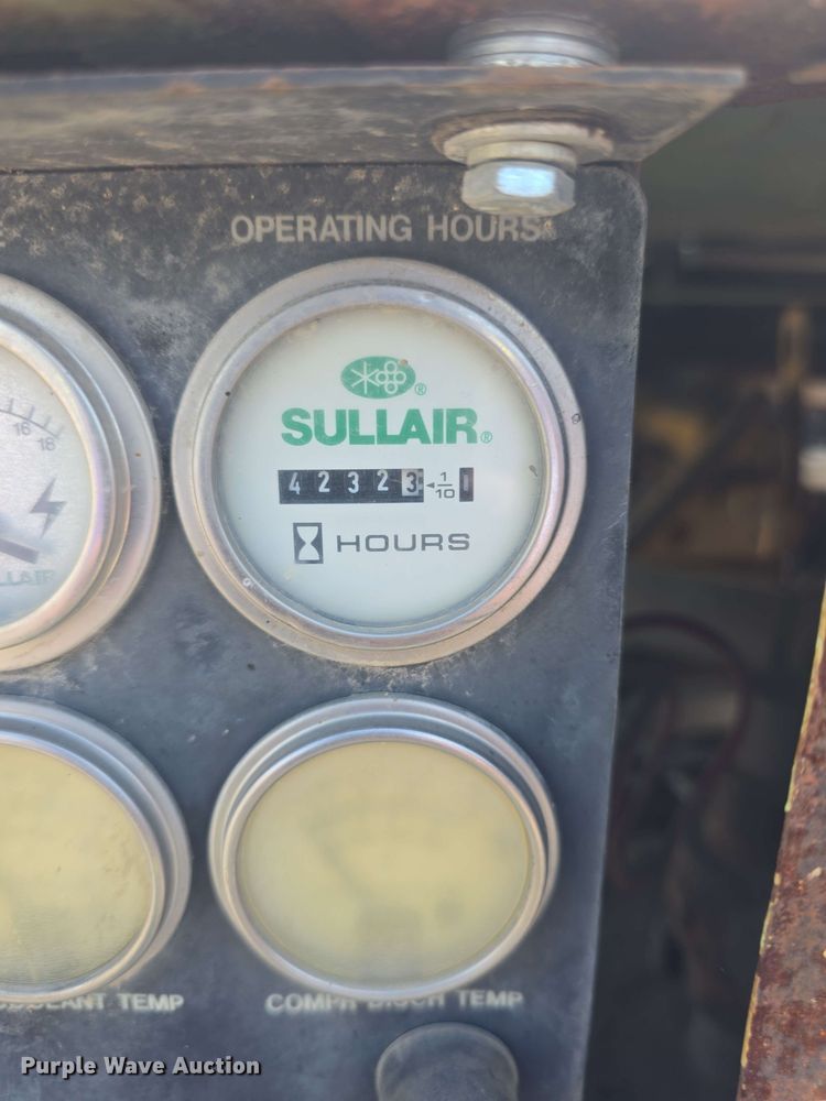 image for item DO7941 Sullair 185 DPQJD air compressor