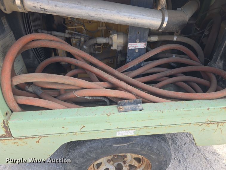 image for item DO7941 Sullair 185 DPQJD air compressor