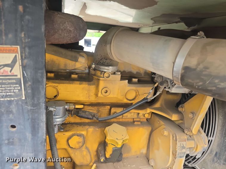 image for item DO7941 Sullair 185 DPQJD air compressor