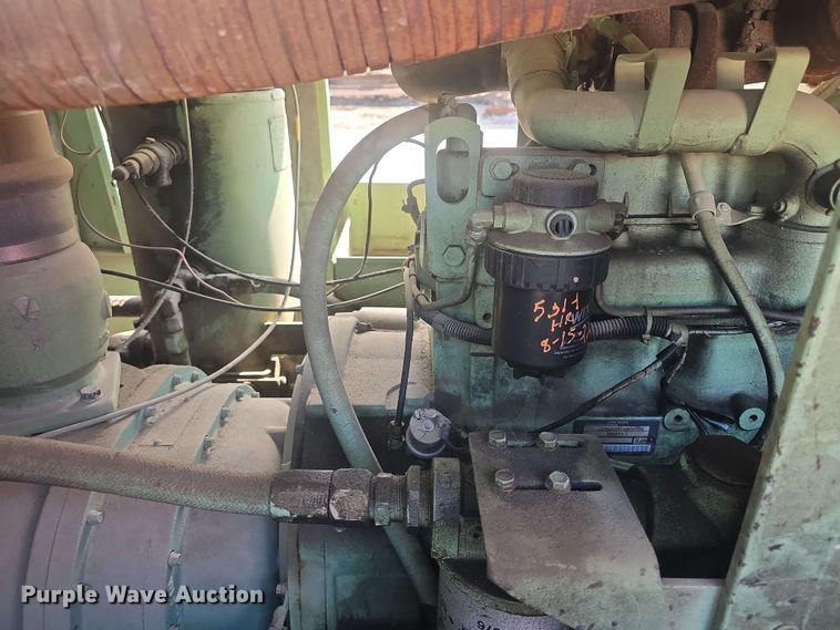 image for item DO7942 Sullair 375 DPQJD air compressor