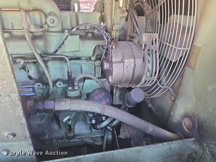 image for item DO7942 Sullair 375 DPQJD air compressor