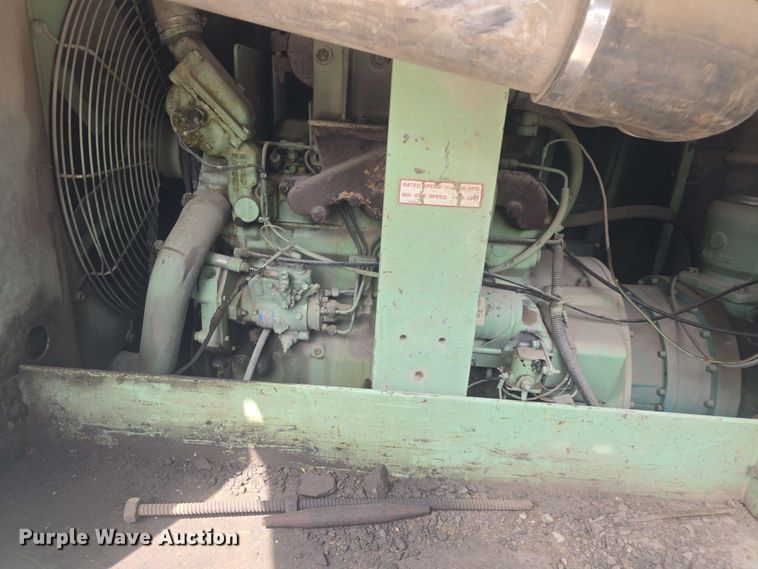 image for item DO7942 Sullair 375 DPQJD air compressor