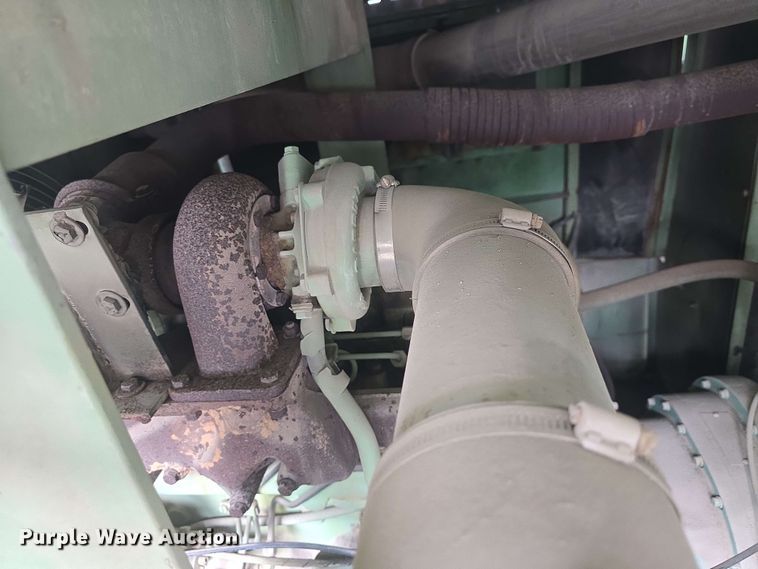 image for item DO7942 Sullair 375 DPQJD air compressor