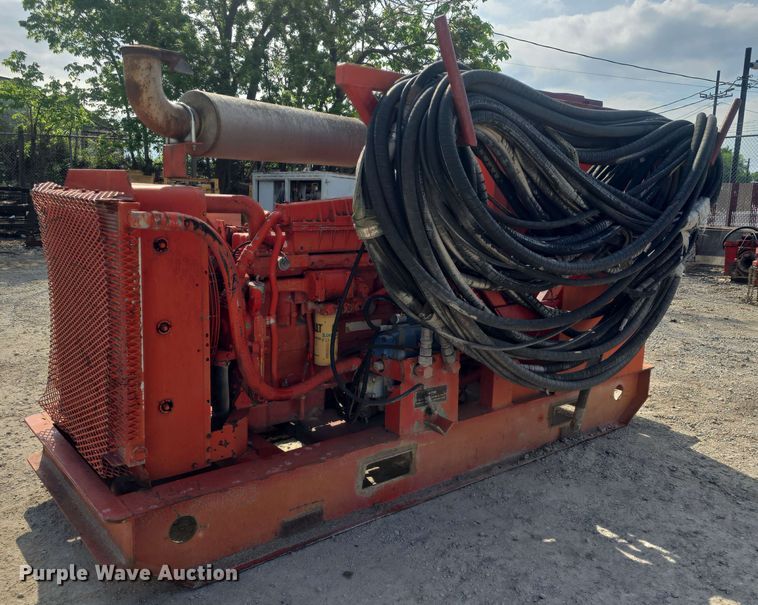 image for item DO7943 Industrial Chevron 315 power unit