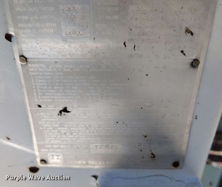 image for item DP4914 2005 International 7400 digger derrick truck