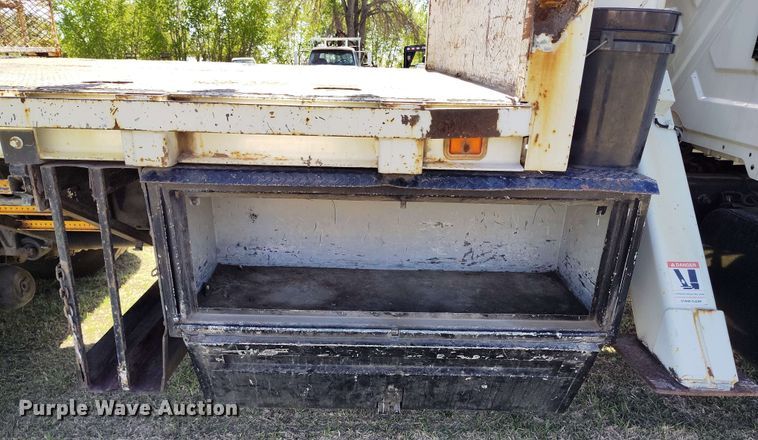 image for item DP4915 2008 International 4400 digger derrick truck