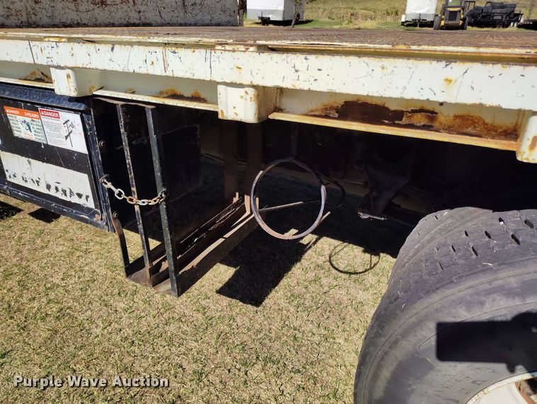 image for item DP4915 2008 International 4400 digger derrick truck