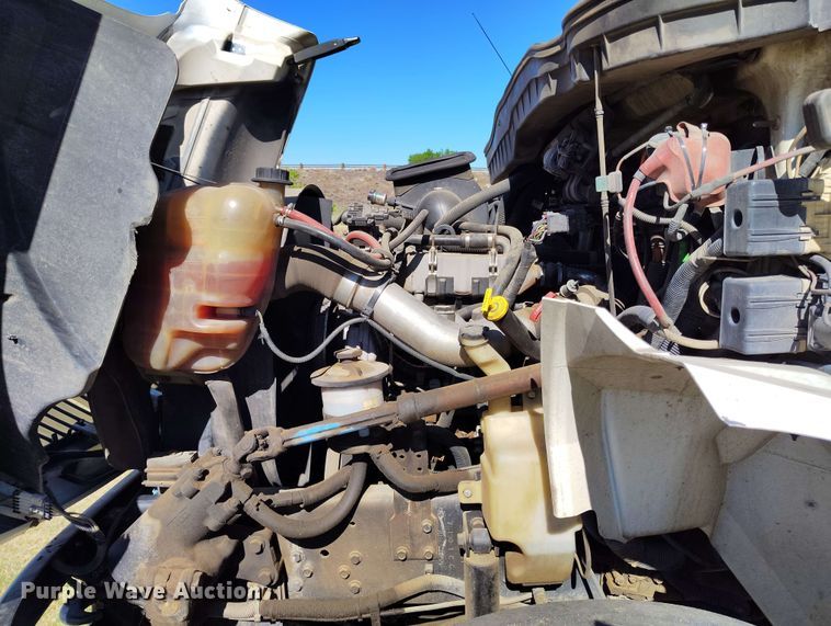 image for item DP4915 2008 International 4400 digger derrick truck