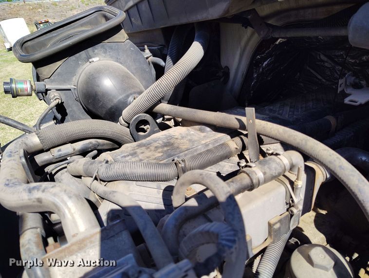 image for item DP4915 2008 International 4400 digger derrick truck