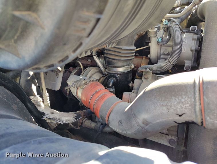 image for item DP4915 2008 International 4400 digger derrick truck