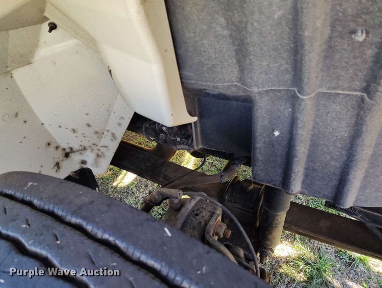 image for item DP4915 2008 International 4400 digger derrick truck