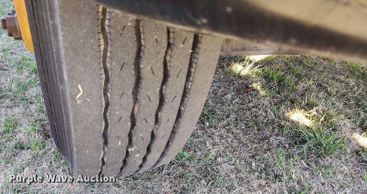 image for item DP4915 2008 International 4400 digger derrick truck