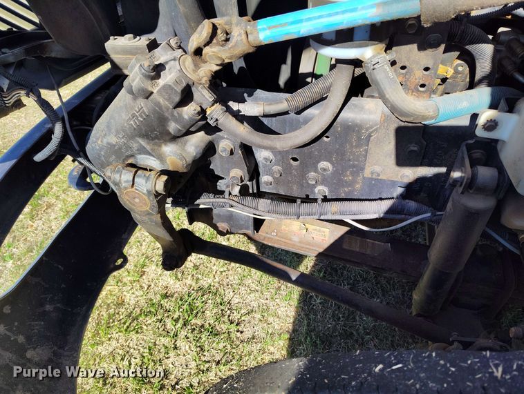 image for item DP4916 2009 International 4400 bucket truck